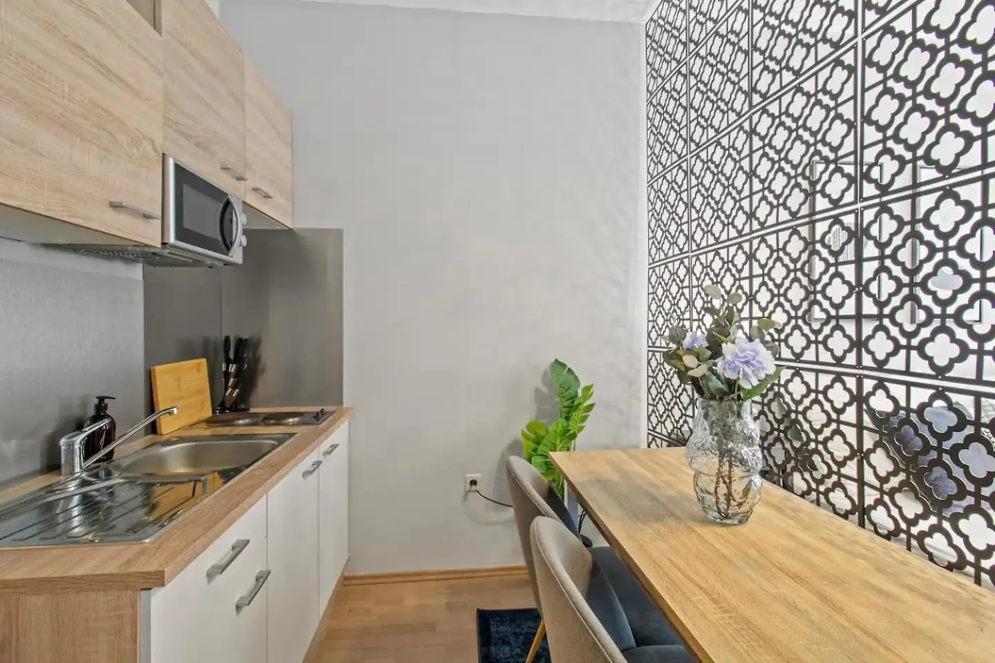 Shopping Street I 2 Minutes To Mainstation Apartment Vienna Austria