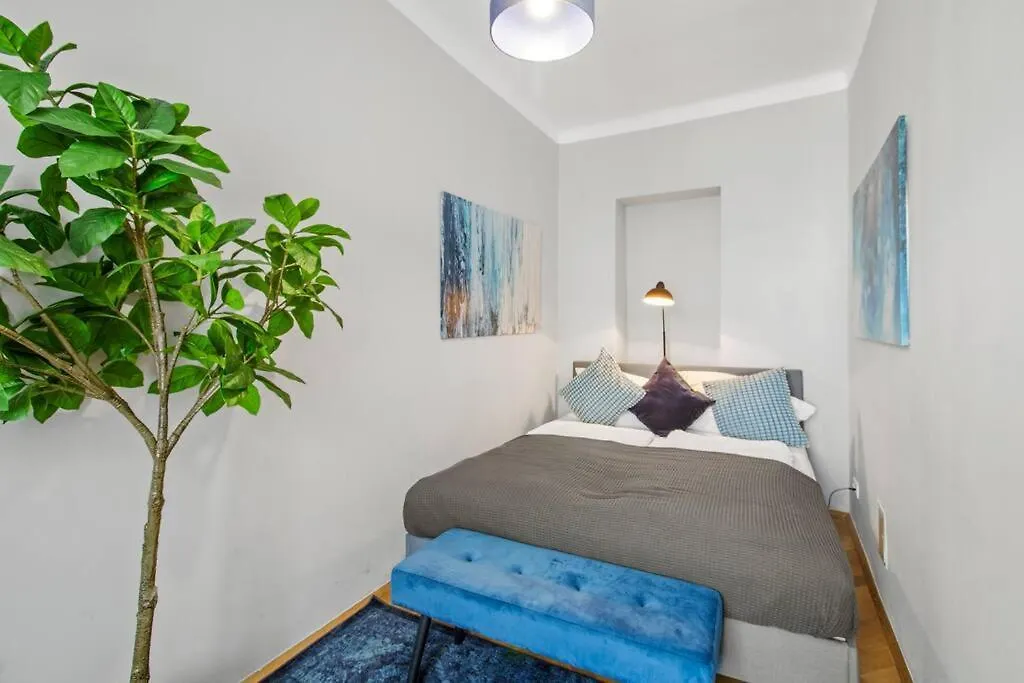 Shopping Street I 2 Minutes To Mainstation Apartment Vienna Austria